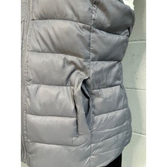 Ladies Gray Puffer Vest Hooded with Fleece Lining and Pockets Sz Med - Picture 2 of 8